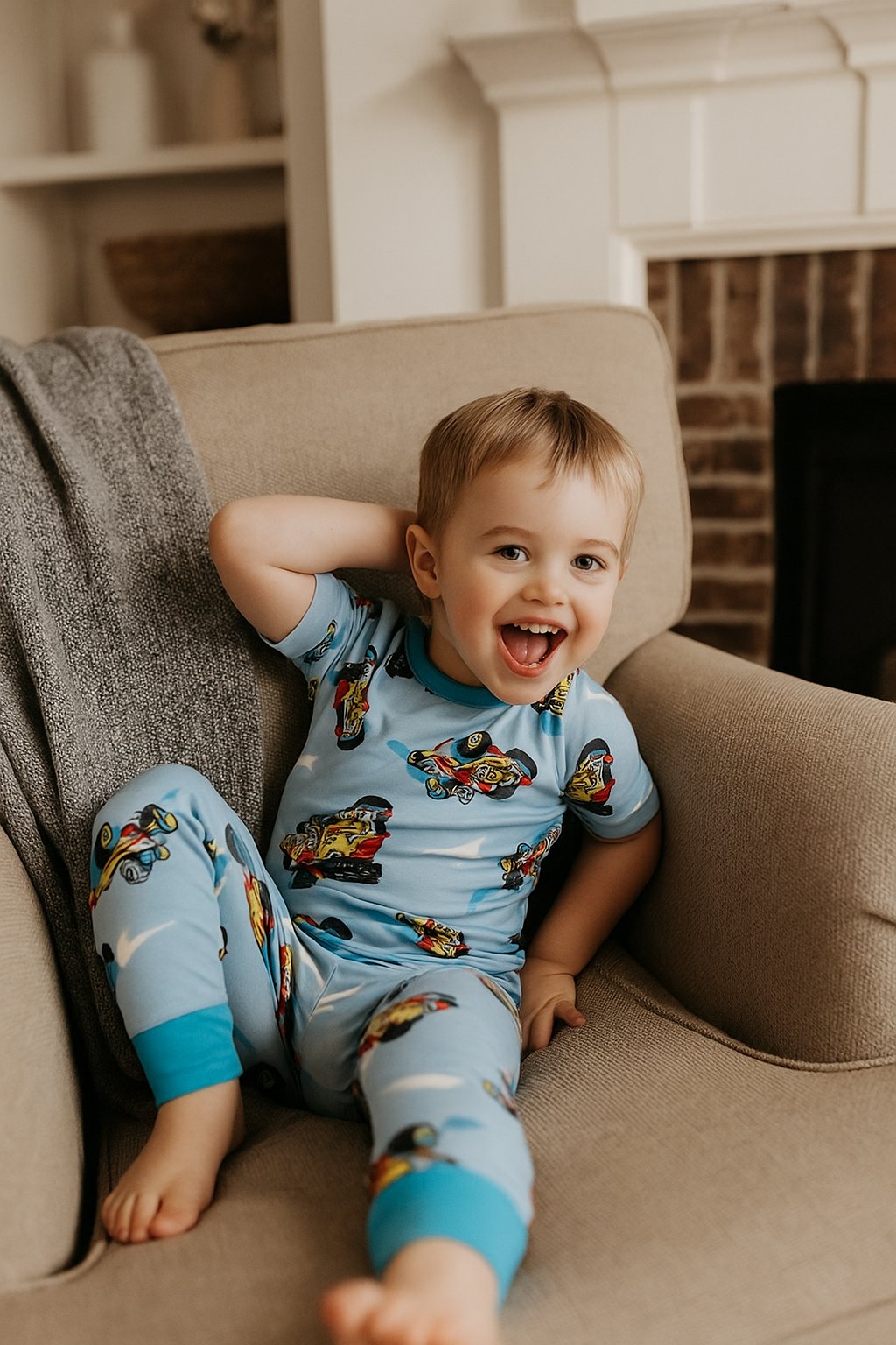 Centric Brands Disney Mickey Mouse Jungen Pyjama Set - Kurzarm Oberteil &... - Bild 3 von 10