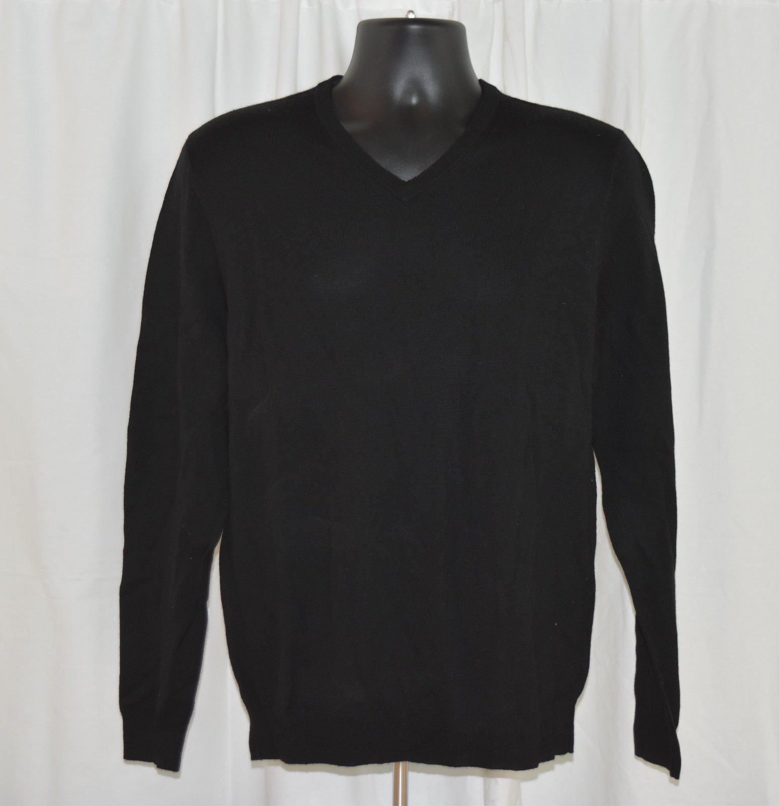 Calvin Klein Men's V-neck 100% Merino Wool Pullover Sweater MEDIUM ...