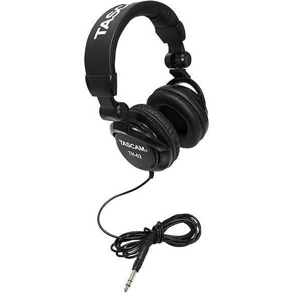 cubase pro 8 focusrite to headphones