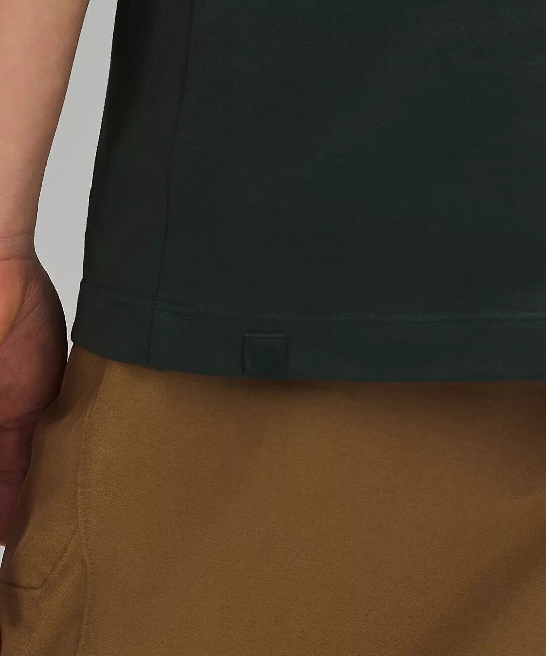 kurzärmeliges Poloshirt Lululemon Classic-Fit Pique. Wählen Sie Ihre Größe. Neu mit Etikett - Bild 16 von 21