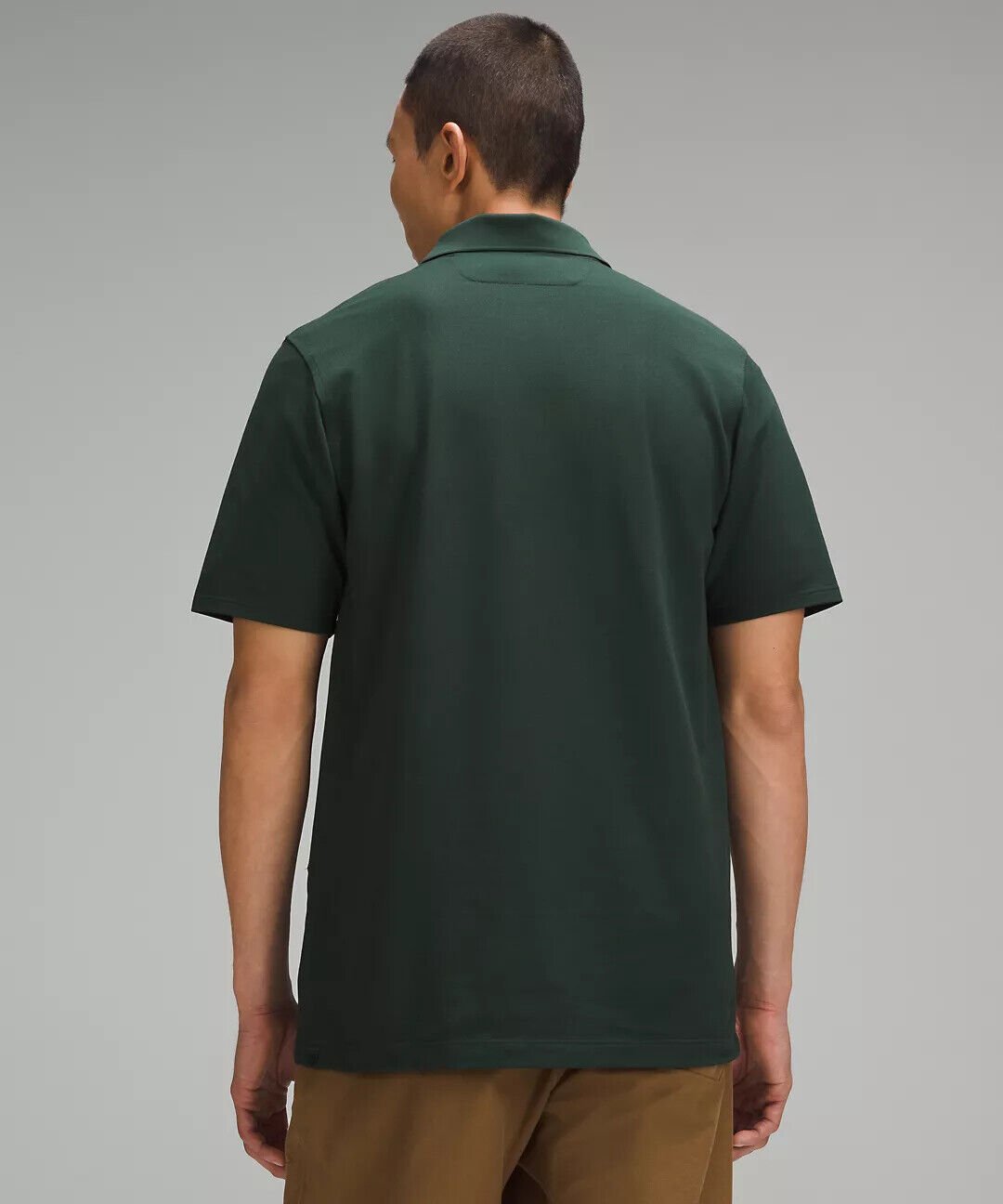 kurzärmeliges Poloshirt Lululemon Classic-Fit Pique. Wählen Sie Ihre Größe. Neu mit Etikett - Bild 14 von 21