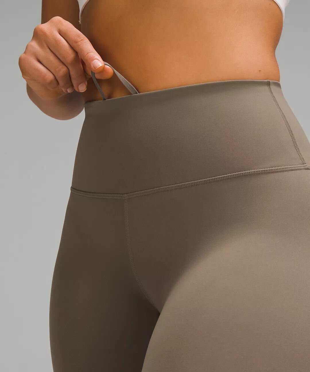 lululemon Wunder Train Contour Fit High-Rise Tight 25