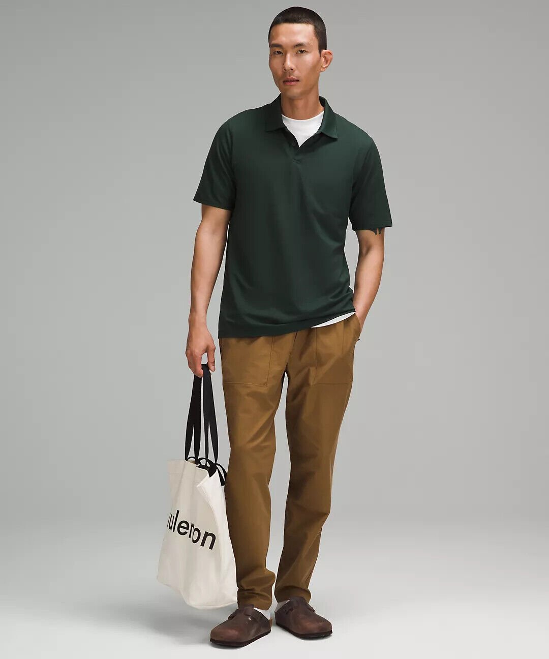 kurzärmeliges Poloshirt Lululemon Classic-Fit Pique. Wählen Sie Ihre Größe. Neu mit Etikett - Bild 13 von 21