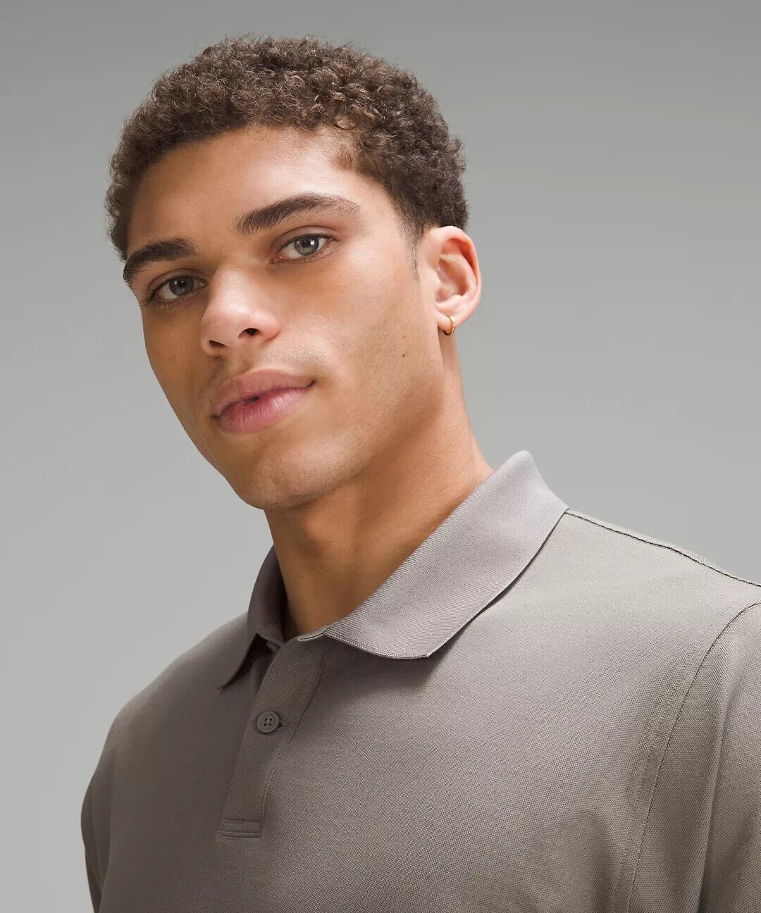 kurzärmeliges Poloshirt Lululemon Classic-Fit Pique. Wählen Sie Ihre Größe. Neu mit Etikett - Bild 10 von 21