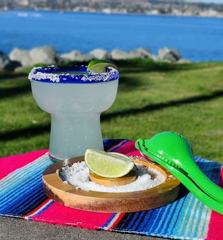 Dos Suenos Mexican Hand Blown Glass - Set Of 4 Hand Blown Modern Margarita Glasses Confetti Carmen 12 Oz - View #10